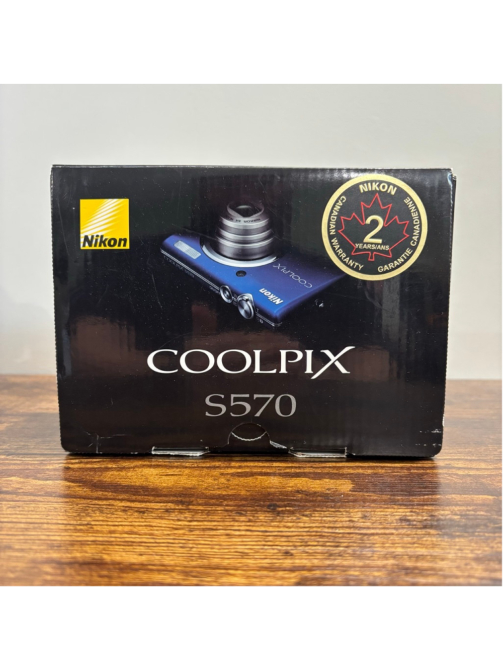 Nikon Coolpix S570 Digital Camera Blue Tested and Working w/ Box and Accessories